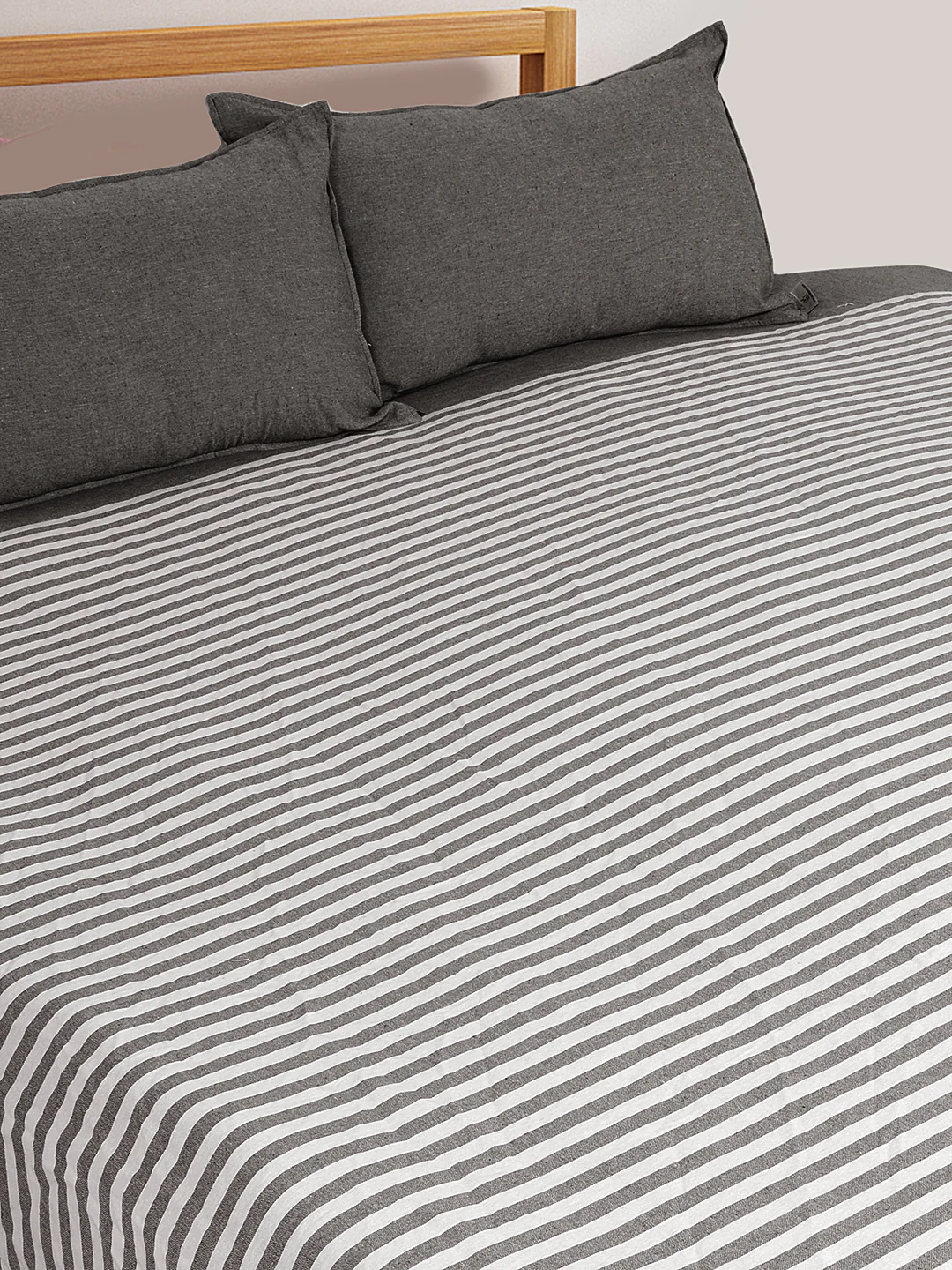 Even Stripe Handwoven Cotton Bed Cover Set – Subtle Line Detailing | Minimal Look - Image 4
