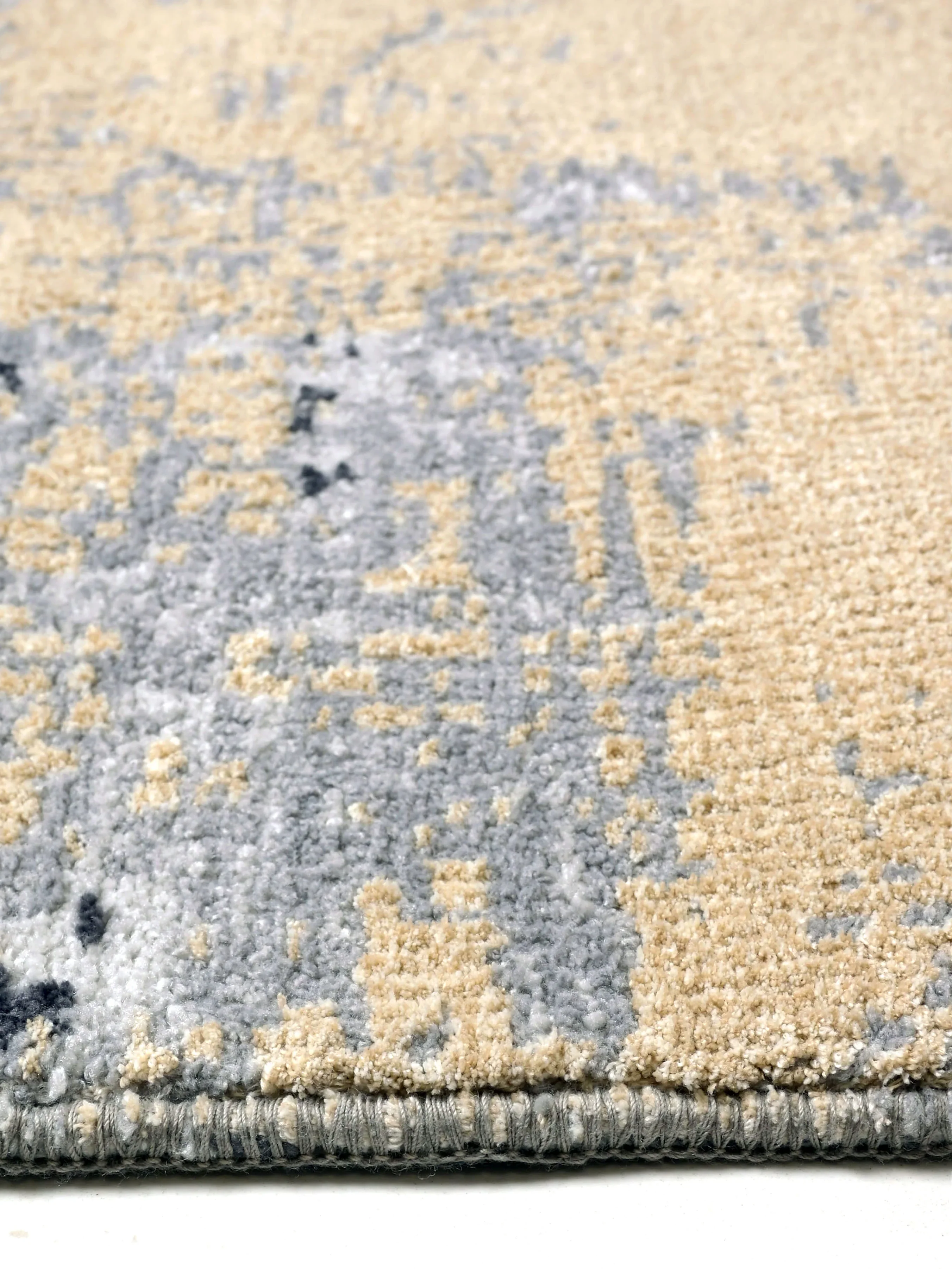 Ani Modern Soft Pile Carpet for Living Room | Soft Comfort & Anti-Slip Support - Image 4