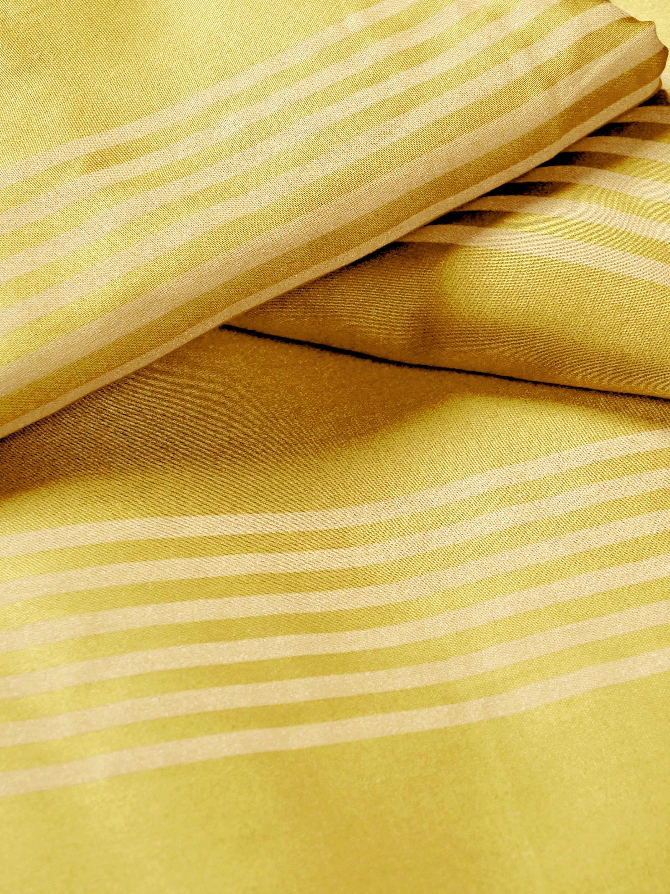 Dhari Soft Satin Weave Cotton Bedsheet | 300 TC | With 2 Pillow Covers - Image 10