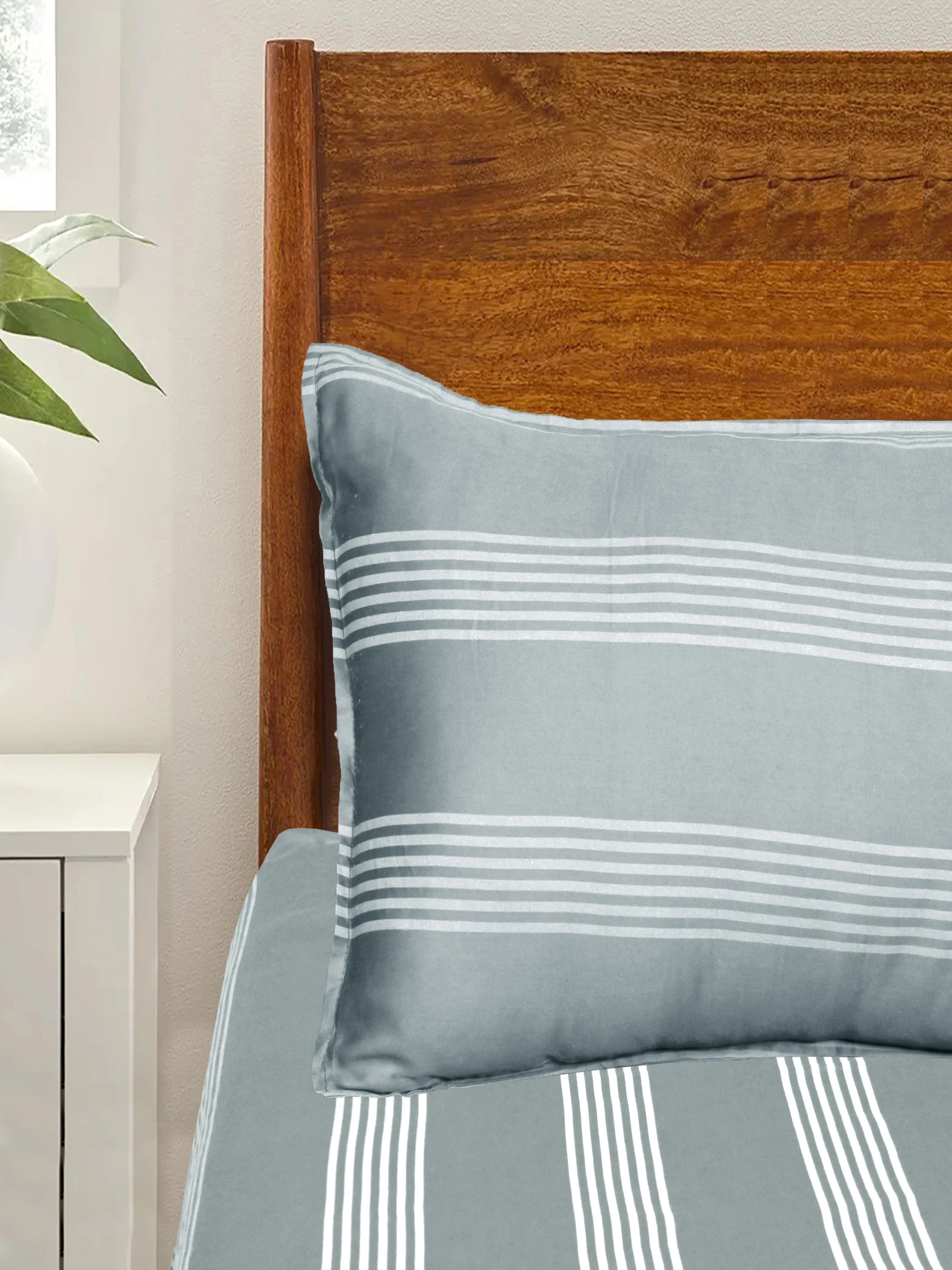 Dhari Soft Satin Weave Cotton Bedsheet | 300 TC | With 2 Pillow Covers - Image 5