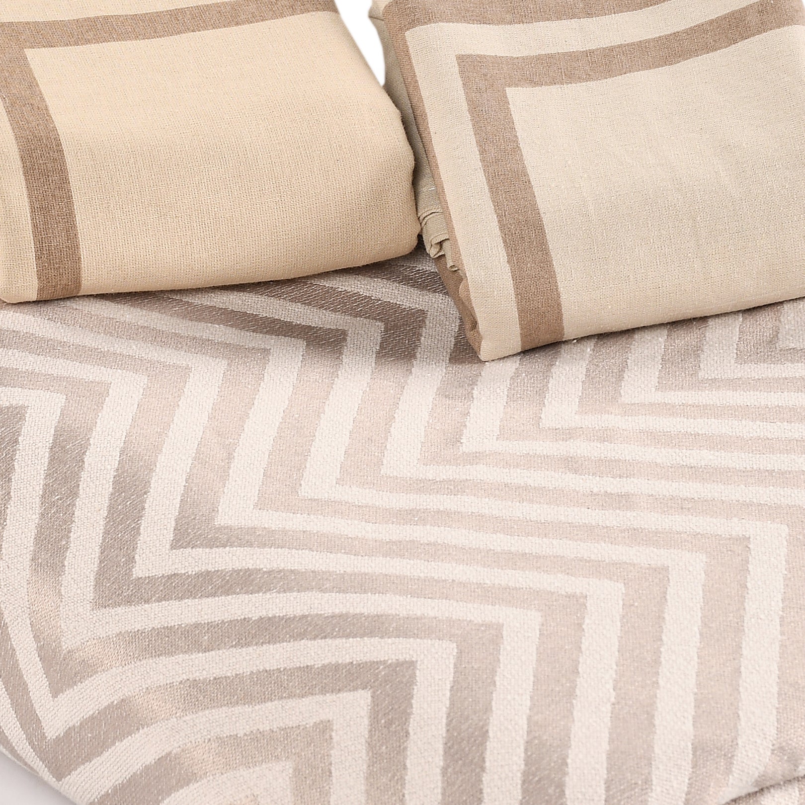 GIFT BOX | CHEVRON Beige Cotton Bedsheet-Cover | Matching Beige Reversible Quilt/Comforter | Combo Set For Gift & Daily Use - Image 8