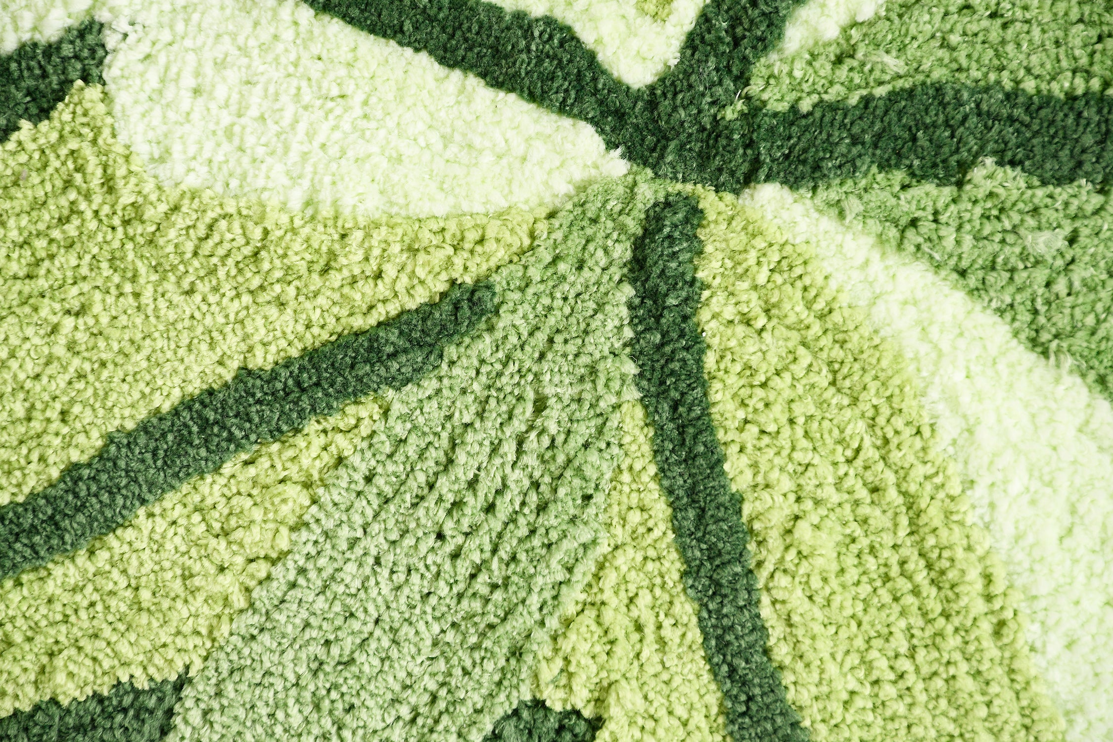GREEN LEAF Soft Anti-Slip Bathmat | Decorative & Plush (60x60 cm) - Image 5