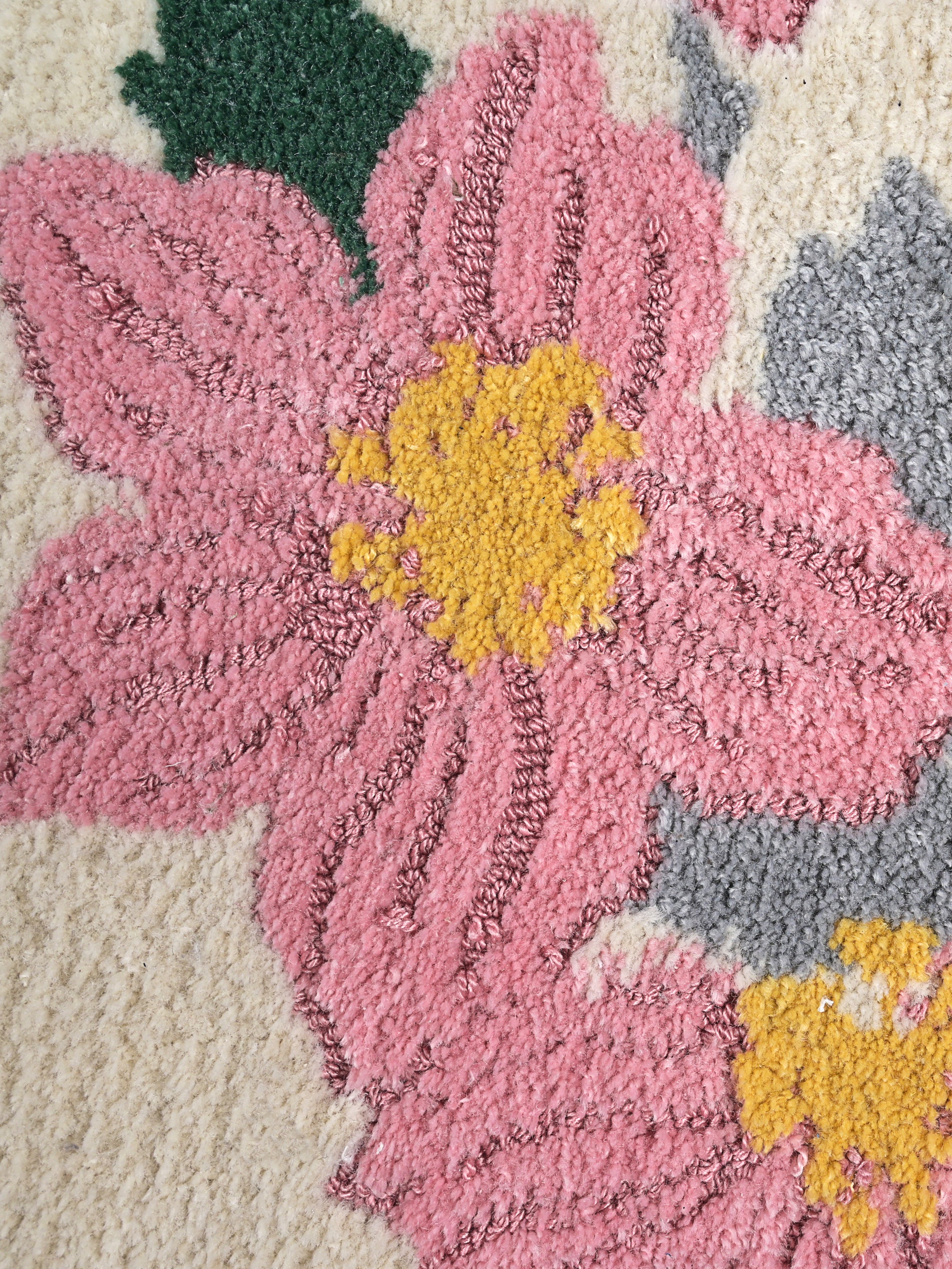 SAFA Hand-Tufted P.E.T Yarn Carpet | Soft & Long-Lasting - Image 13