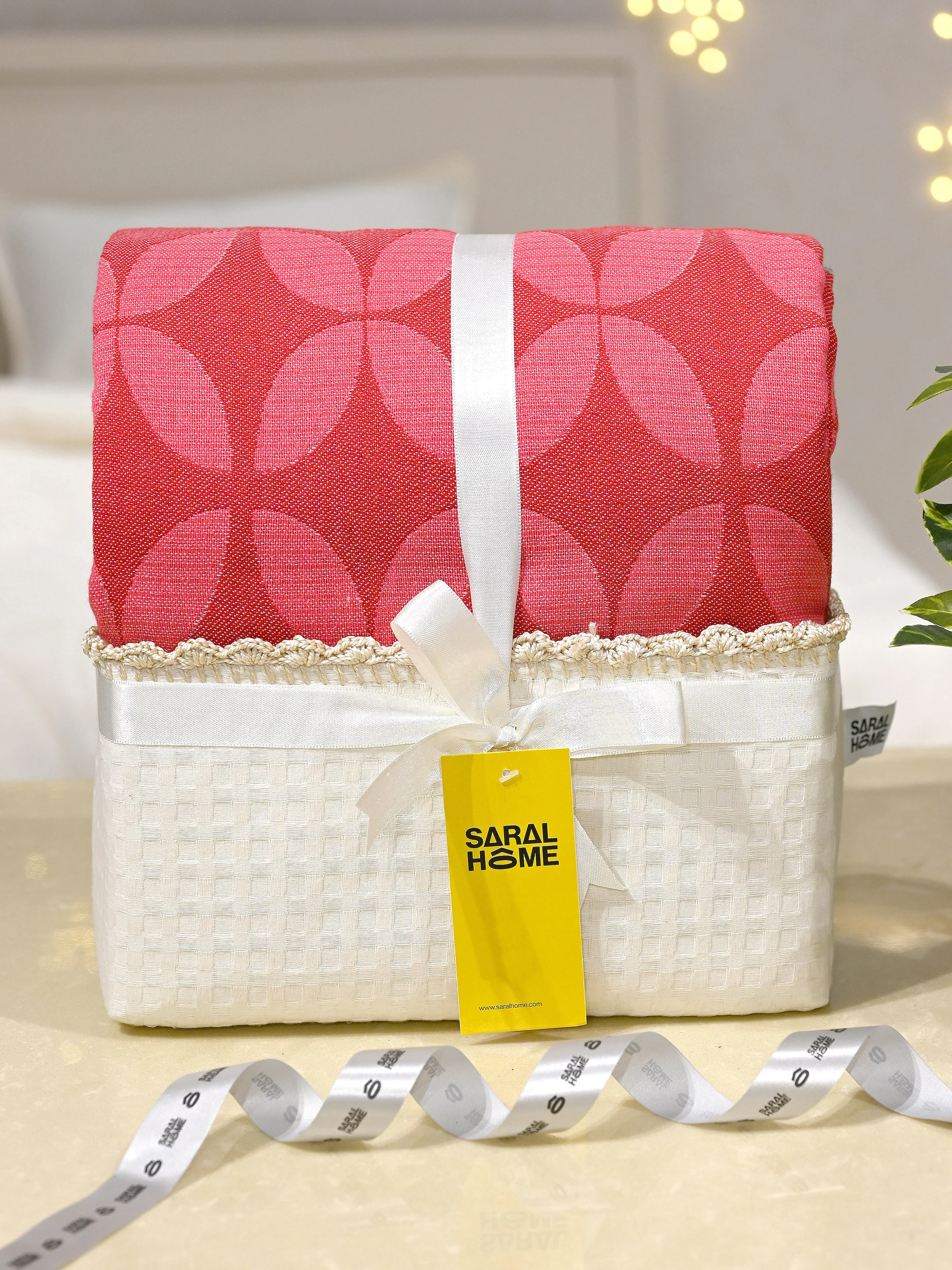 GIFT BASKET | 2 Bedsheets 4 Pillow Covers Matching Gift Set - Image 2