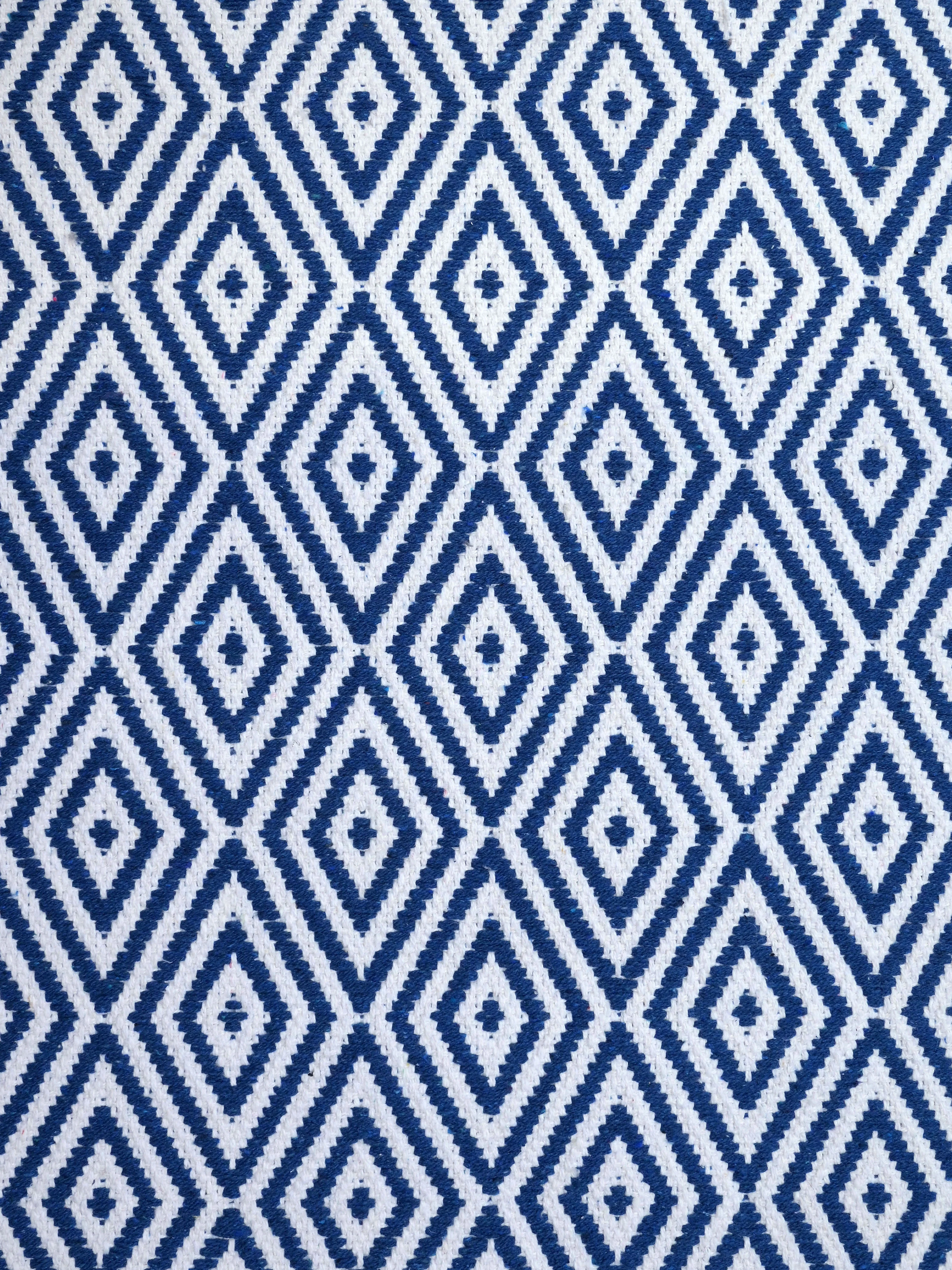 Diamond Cotton Printed Rug - Image 4
