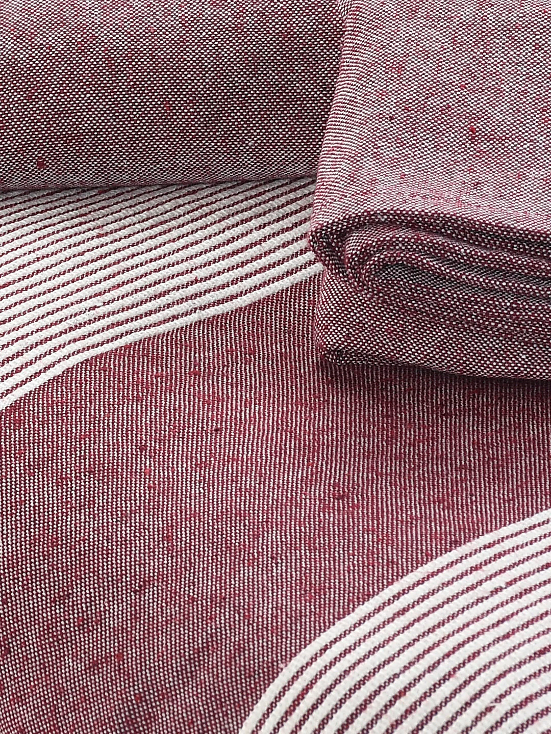 Bedding Combo Set | Includes 1 Bedsheet, 2 Pillow Covers & 1 Quilt/ Comfortor - Image 2